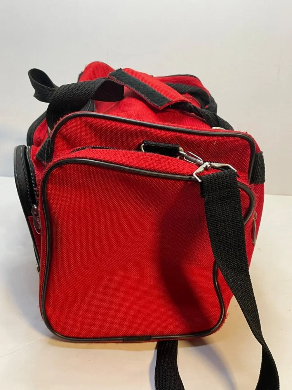 American Uni travel duffle bag 18